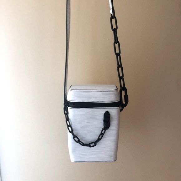 Louis Vuitton Handbags - Louis Vuitton Epi Phone Box Legacy (White)